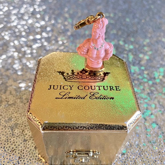 Juicy Marie Antoinette pink bust statue charm - Picture 7 of 13